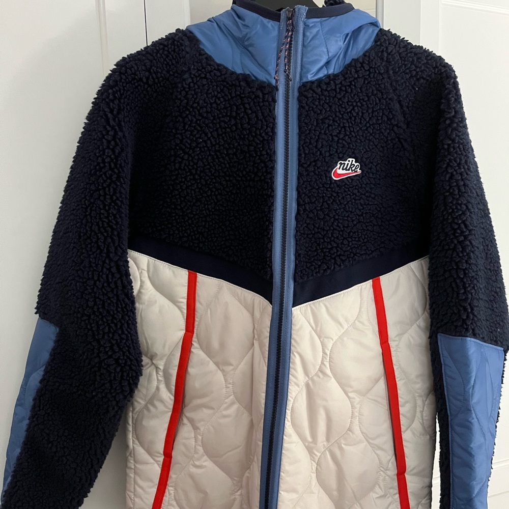 NWT Nike sherpa